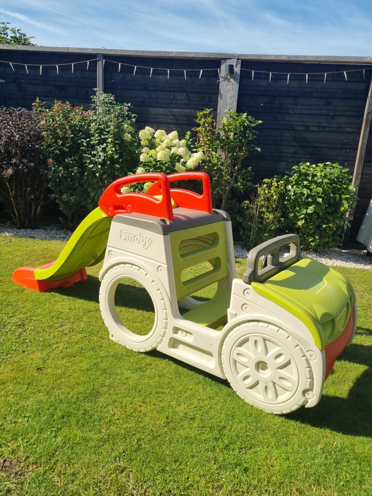 Smoby auto + glijbaan + zand/waterbak, Ophalen, Kunststof