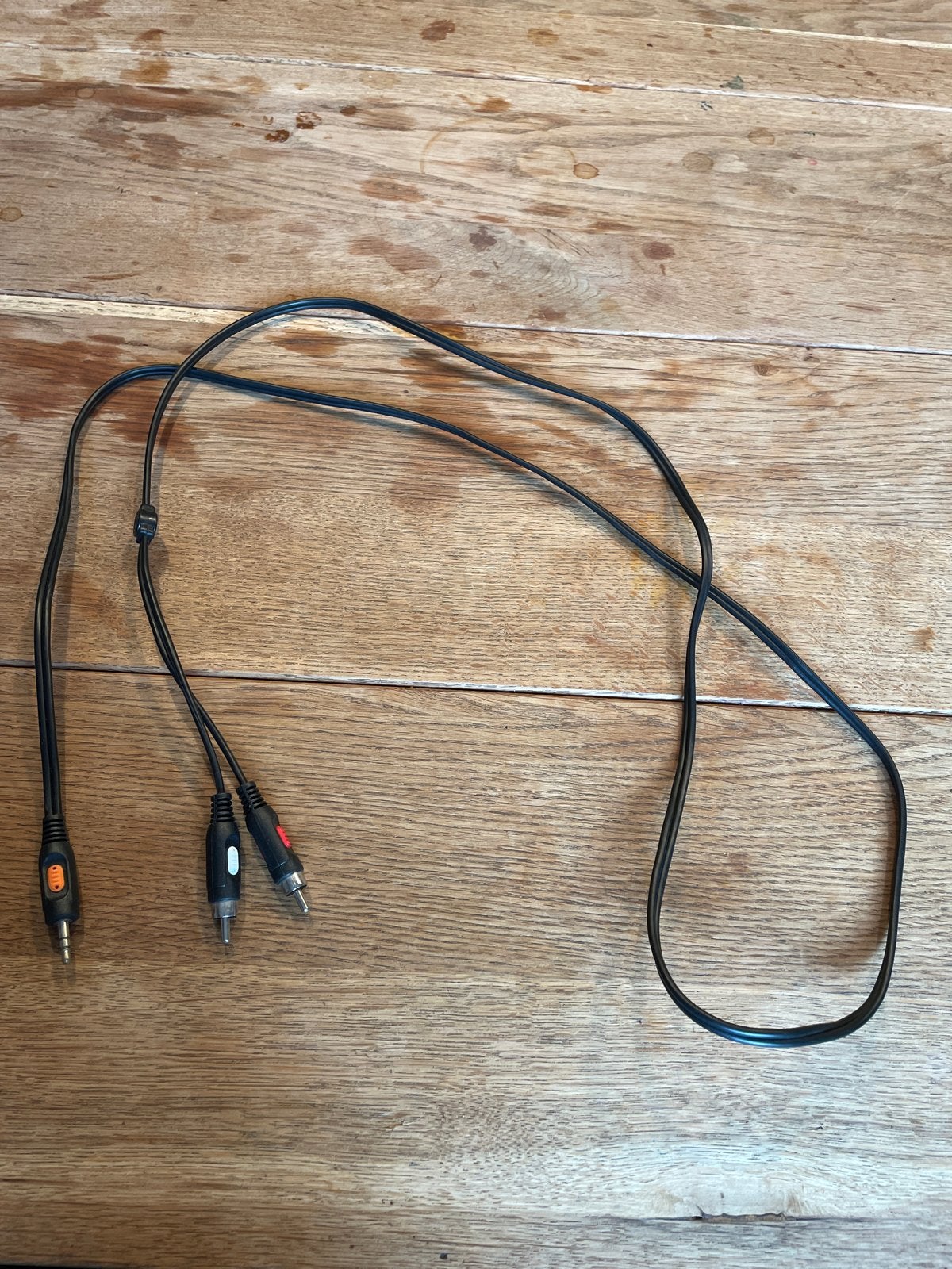 Audio kabel 3.5mm jack naar 2x RCA (tulp), Ophalen of Verzenden, Gebruikt, Minder dan 2 meter, Interlink-kabel