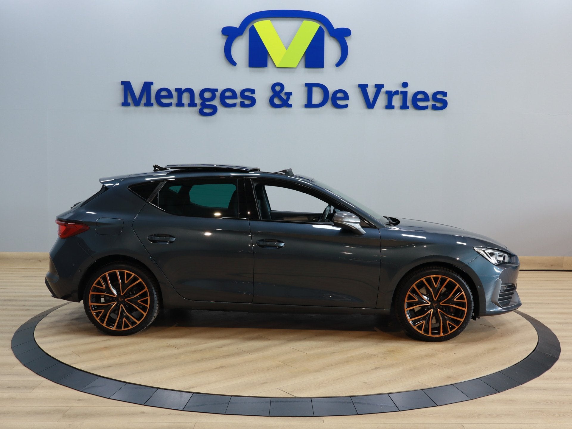 CUPRA Leon 1.4 e-Hybrid VZ Copper Edition Airco ECC | Panora, Auto's, Cupra, 12 maanden, 77 km/l, Gebruikt, Euro 6