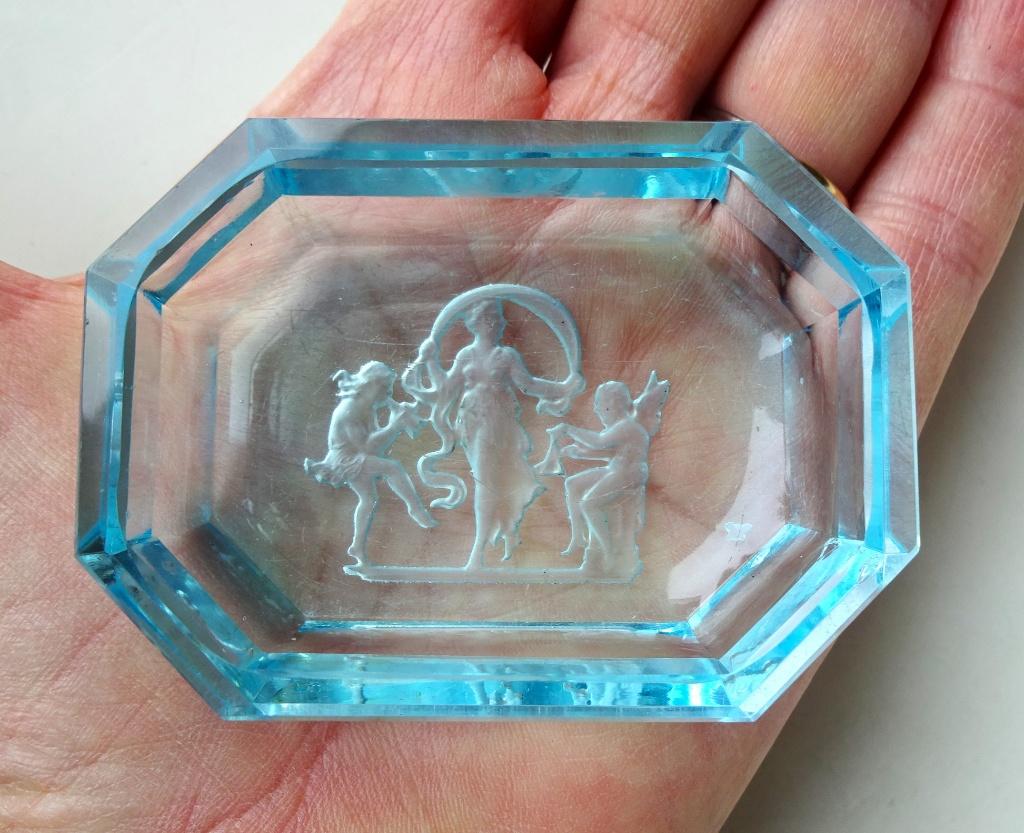 Art Deco Heinrich Hoffmann intaglio glas schaaltje: gemerkt, Antiek en Kunst, Antiek | Glas en Kristal, Ophalen of Verzenden