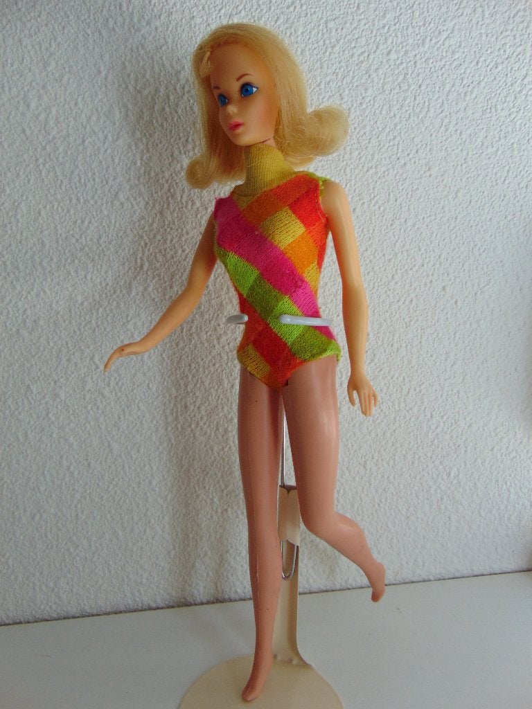 Twist 'n Turn (TNT) Marlo Flip Barbie Japan, Ophalen of Verzenden, Gebruikt, Pop
