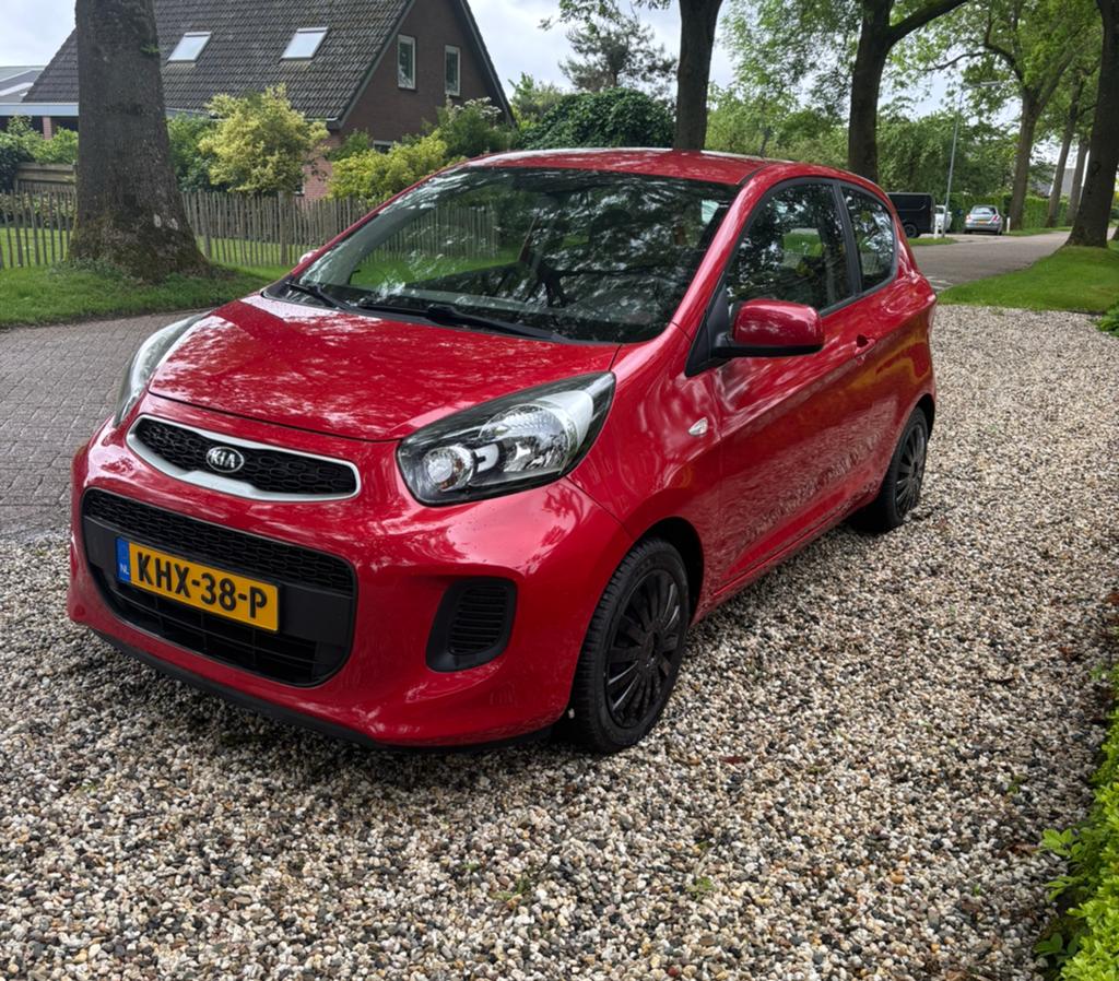 Kia Picanto 1.0 Cvvt DynamicLine  69 PK 2016 Rood Airco, Stof, Elektrische ramen, 990 kg, Handgeschakeld