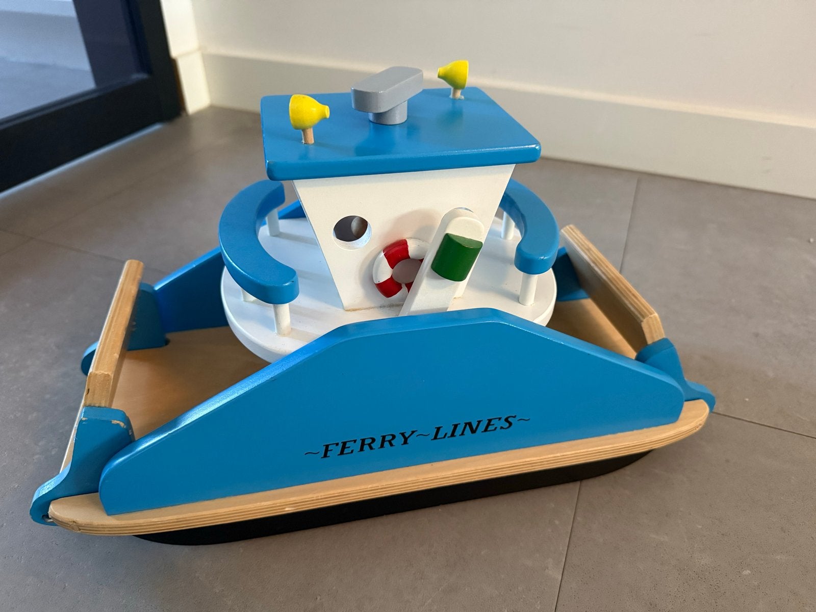 Houten speelgoed Veerboot, Ophalen of Verzenden, Zo goed als nieuw, Duw- of Trekspeelgoed