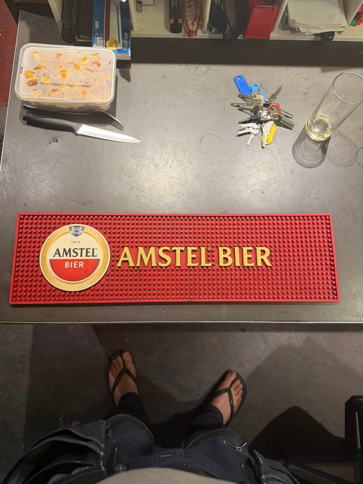 Onderliggers voor op de bar, Ophalen