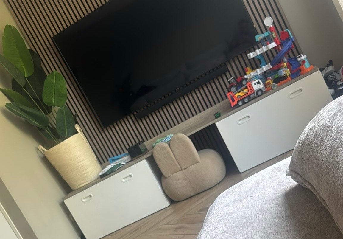 Speelkast/bureau ikea met blad Smastad, Kinderen en Baby's, Kinderkamer | Commodes en Kasten, Ophalen, Zo goed als nieuw, 50 tot 70 cm
