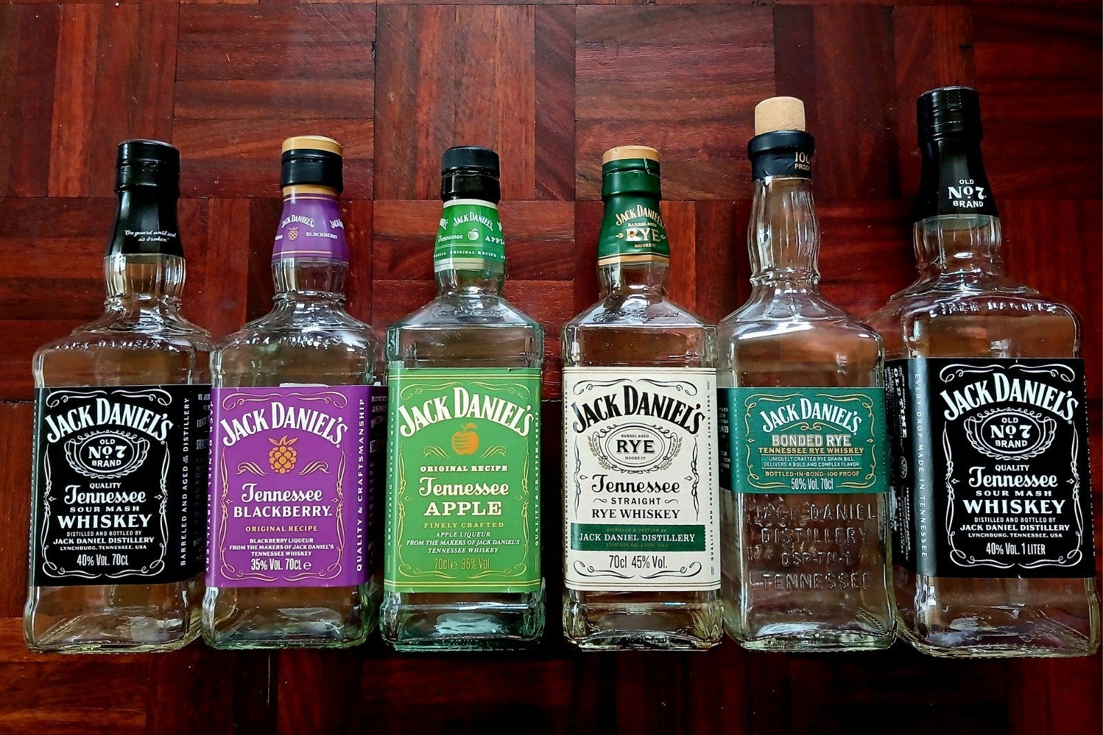 Jack Daniels flessen - Diverse lege verzamelflessen, Ophalen, Gebruikt, Glas