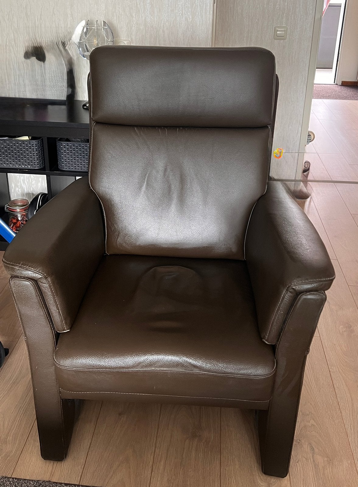 Comfortabele bruine leren fauteuil, Ophalen, Tijdloos en comfortabel, Gebruikt, 75 tot 100 cm