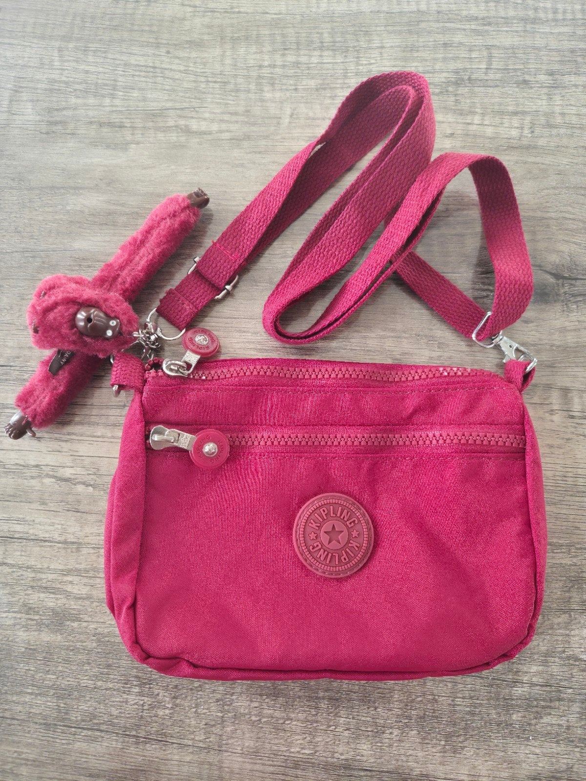Nieuw Kipling tasje met aapje - Perfect voor onderweg!, Ophalen of Verzenden, Nieuw, Schoudertasje