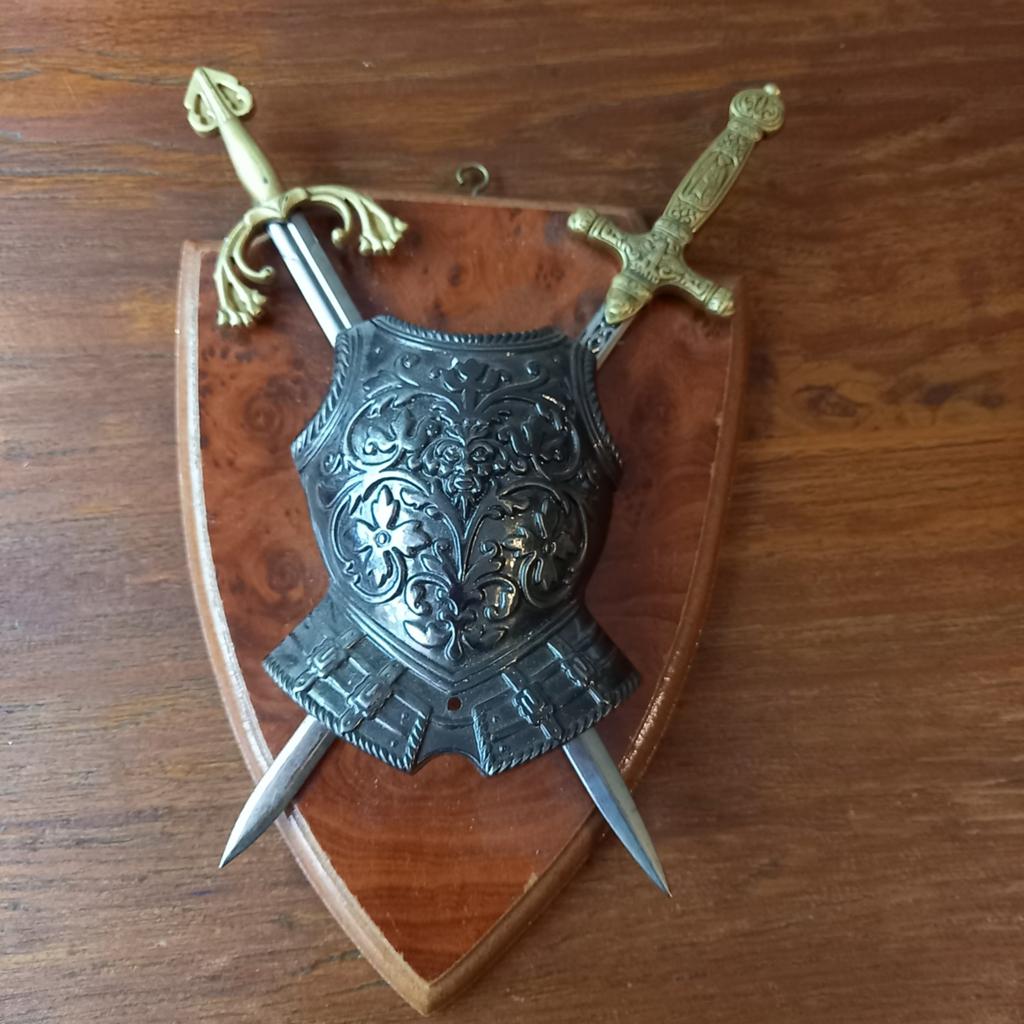 Middeleeuws Wandschild Denix Miniatuur (Kuras met Zwaarden), Verzamelen, Militaria | Algemeen, Ophalen of Verzenden, Landmacht