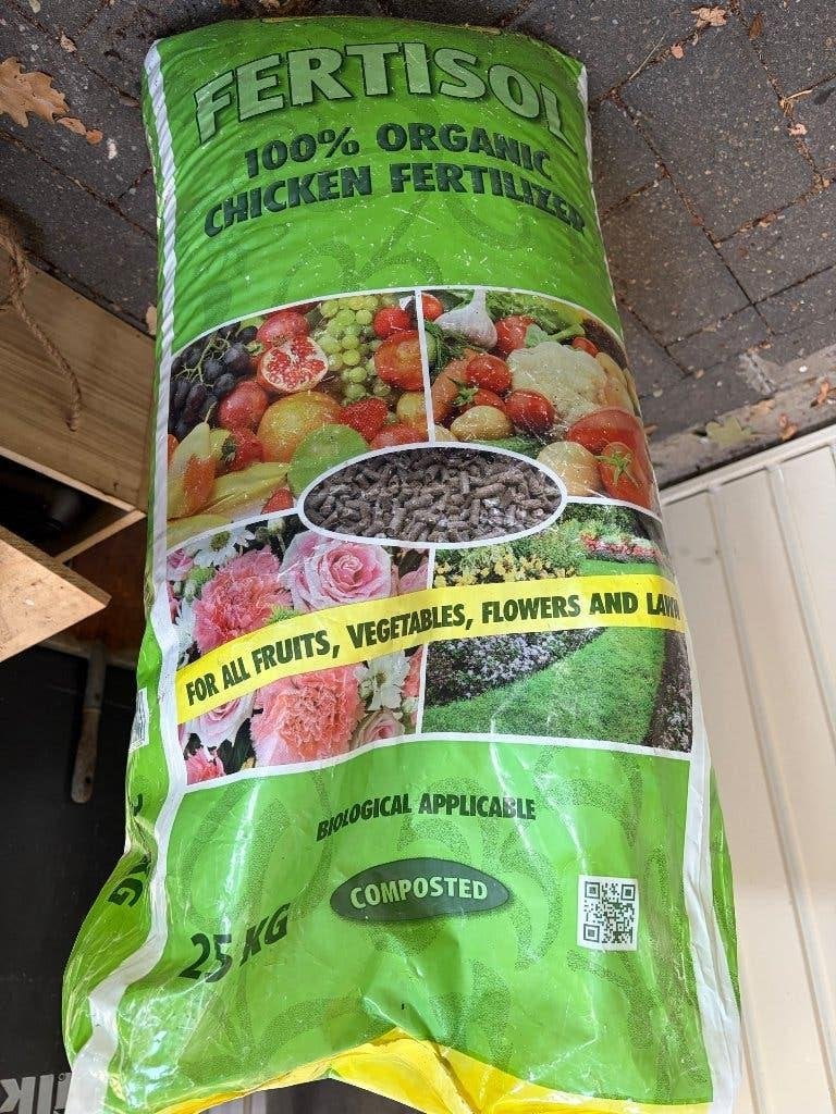 Kippenmest, Ophalen, Tuinaarde