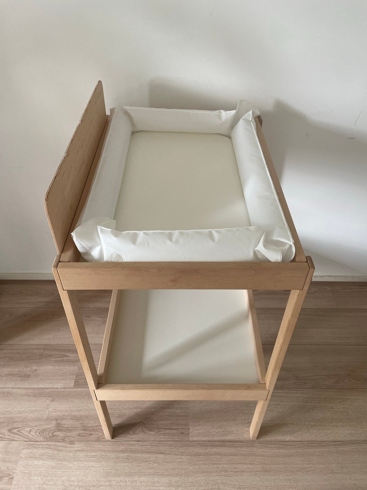 Foto 6 van IKEA SNIGLAR commode + aankleedkussen + hoezen ZGAN