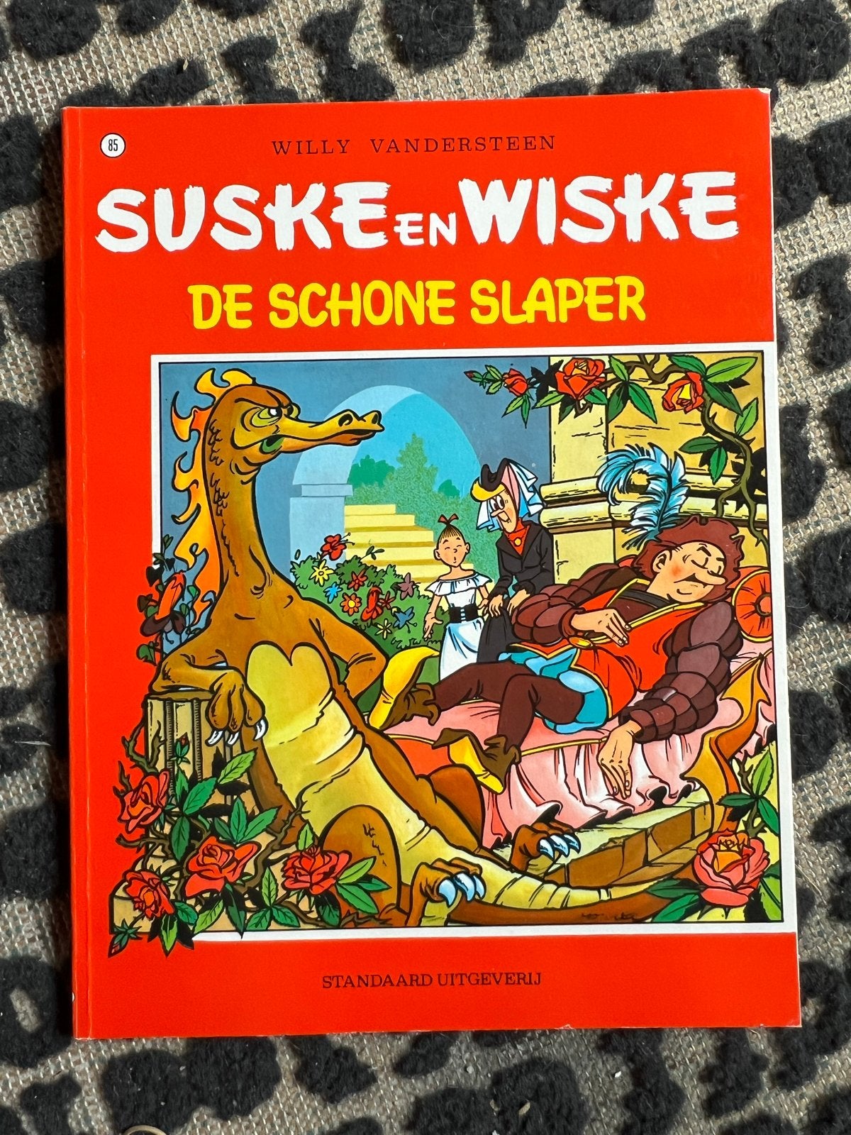 Suske en Wiske - De Schone Slaper (Softcover), Eén stripboek, Ophalen of Verzenden, Gelezen