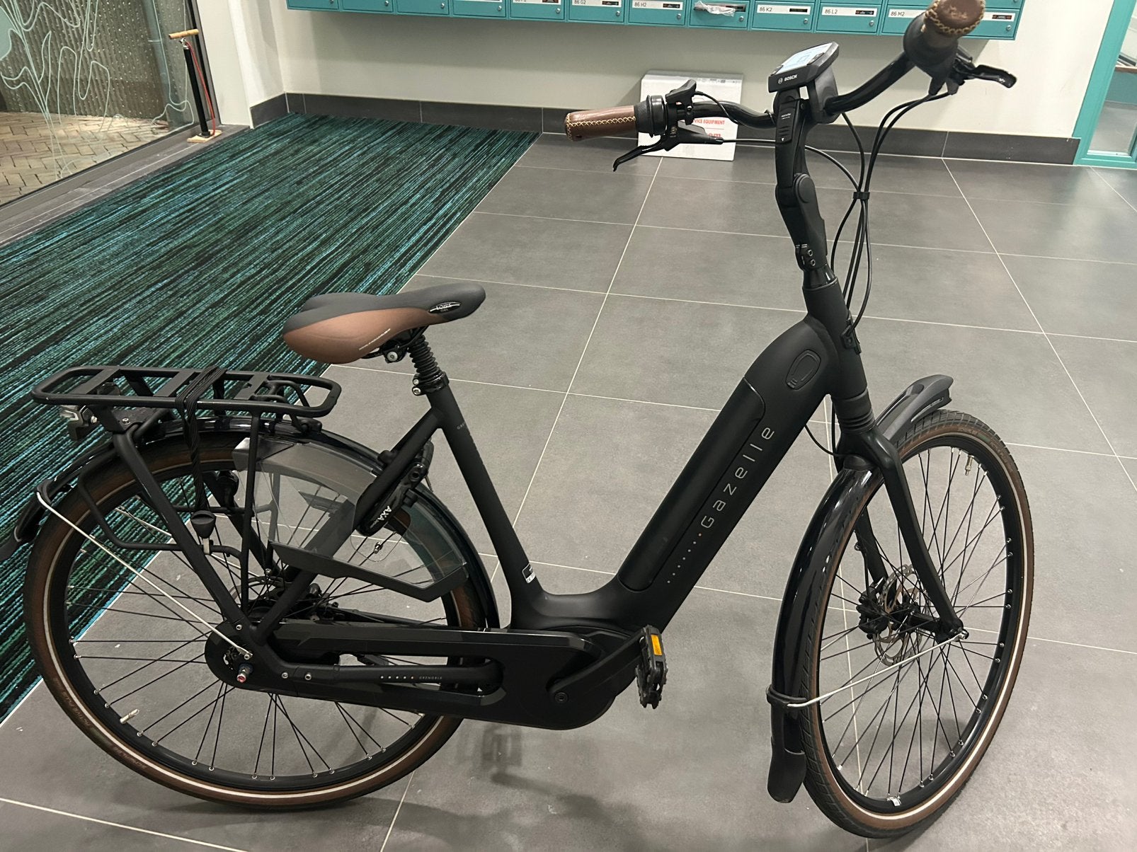 Gazelle grenoble c8 + HMB 500wh, 51 tot 55 cm, Ophalen, Zo goed als nieuw, Gazelle