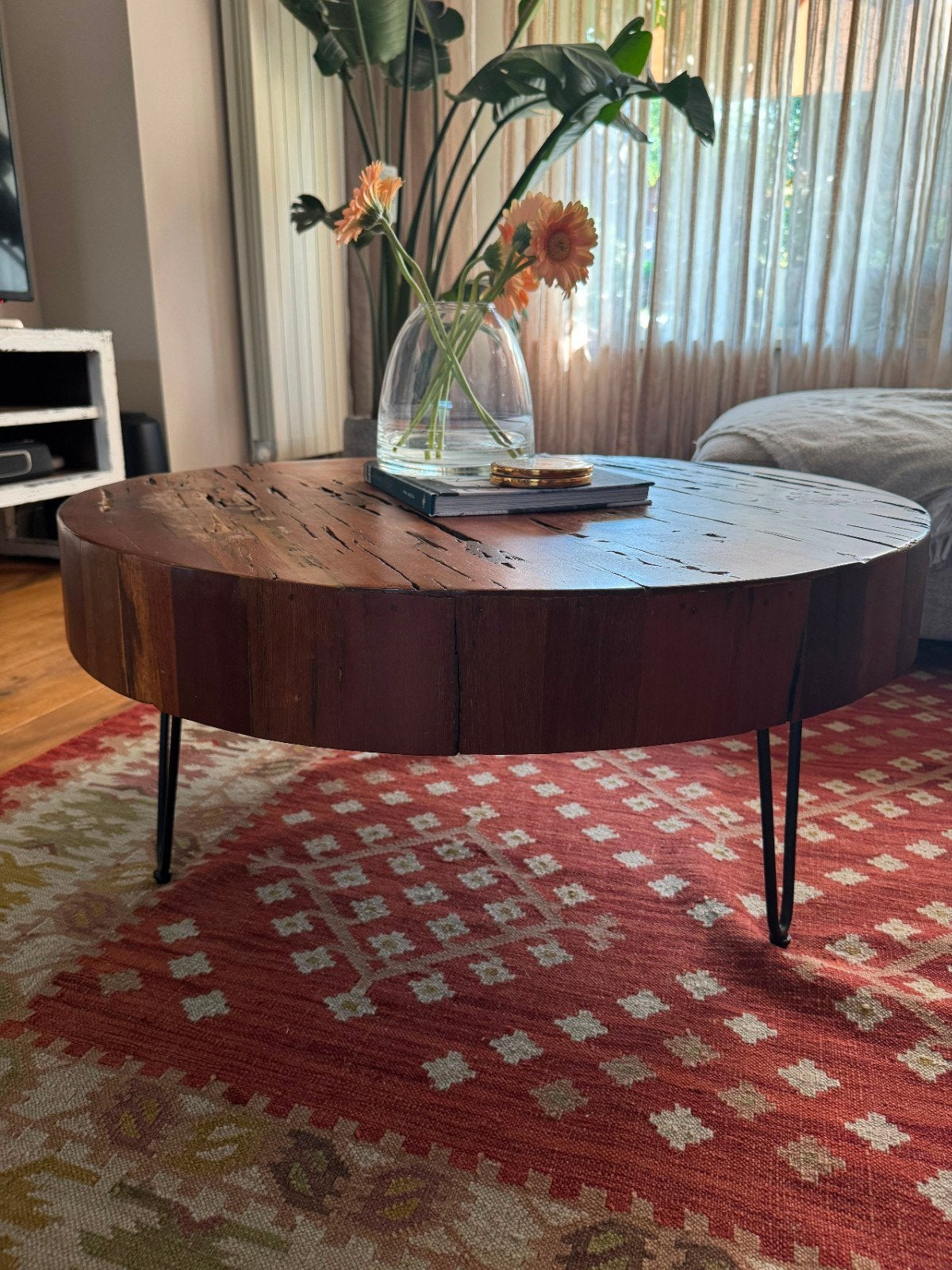Modern Ronde Teakhout Salontafel - Walnoot finish, Huis en Inrichting, Tafels | Salontafels, Ophalen, 50 tot 100 cm, Nieuw, 50 tot 100 cm