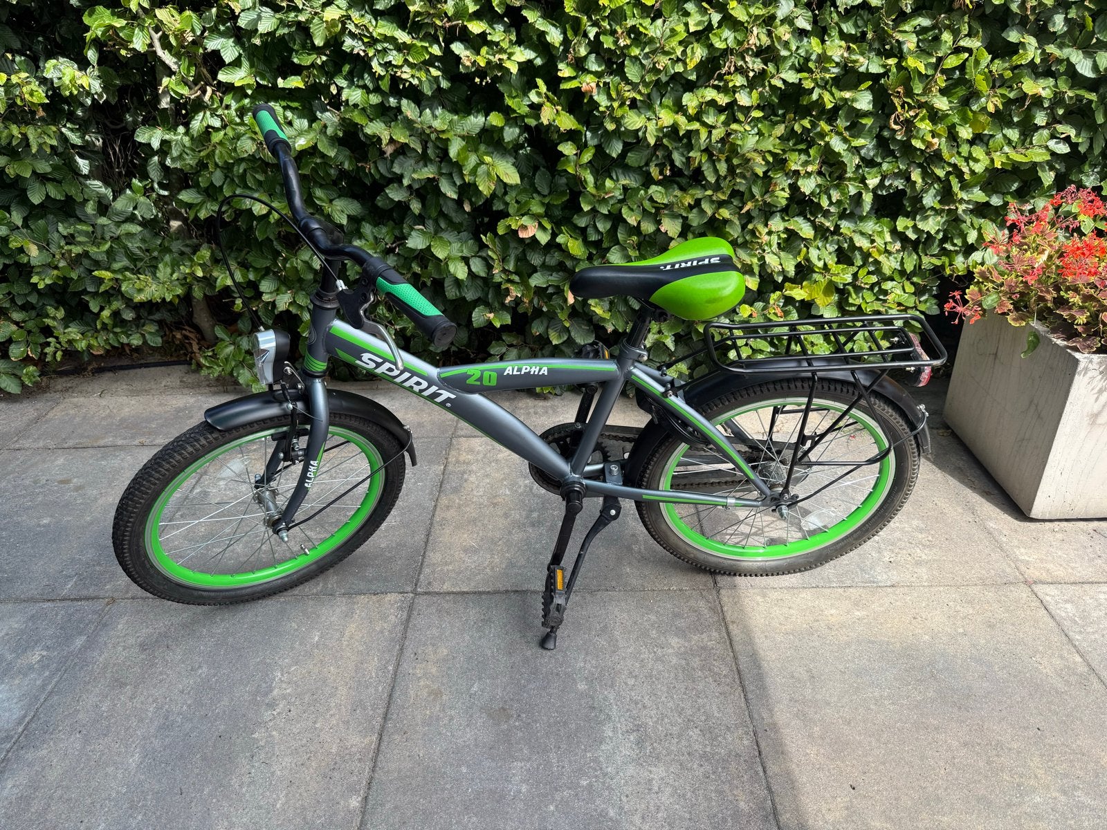 Kinderfiets Spirit Alpha 20 inch met verlichting en slot, Ophalen, Gebruikt, Terugtraprem, 20 inch of meer