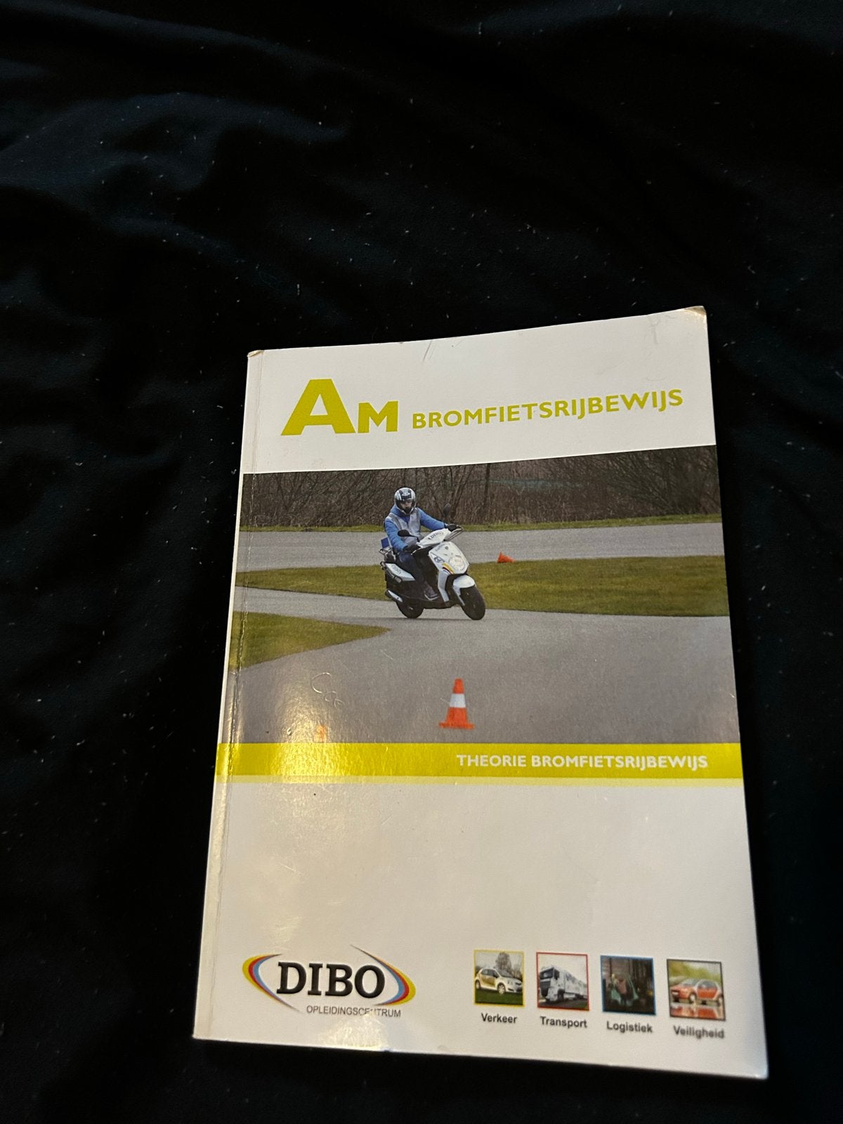 AM Bromfietsrijbewijs Theorieboek, Boeken, Studieboeken en Cursussen, Ophalen of Verzenden, Gamma, Gelezen, Overige niveaus