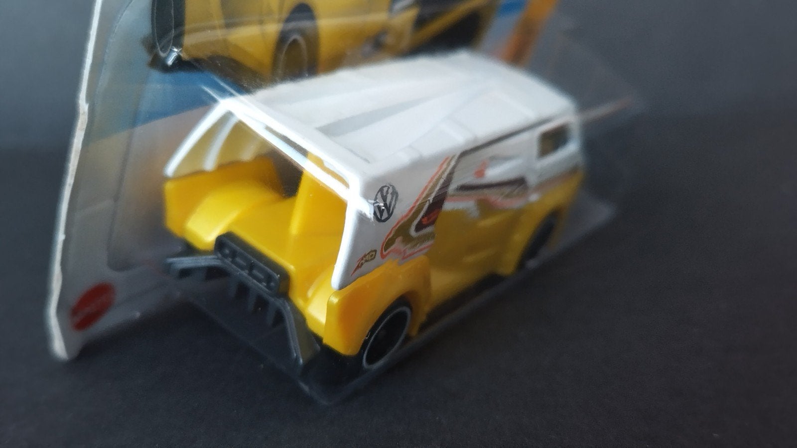 Volkswagen VW T3 Custom geel 1:64 Hotwheels Pol, Auto, Verzenden, ., Nieuw