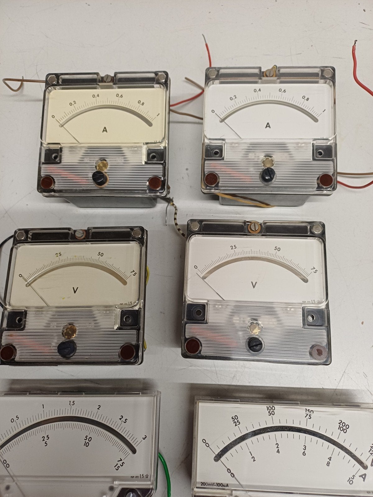 Partij volt- en ampèremeters (9 stuks) in goede staat, Ophalen of Verzenden, Gebruikt, Elektriciteit
