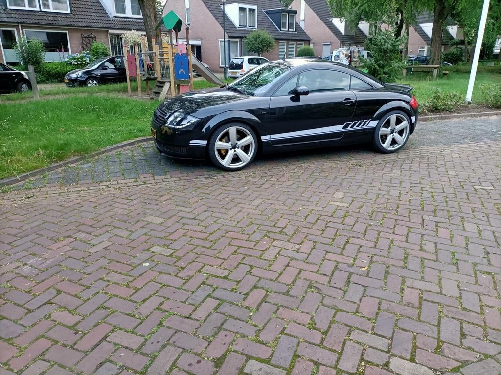 Audi TT 1.8 T , bouwjaar 2000, Auto's, Voorwielaandrijving, TT, 4 cilinders, Zwart