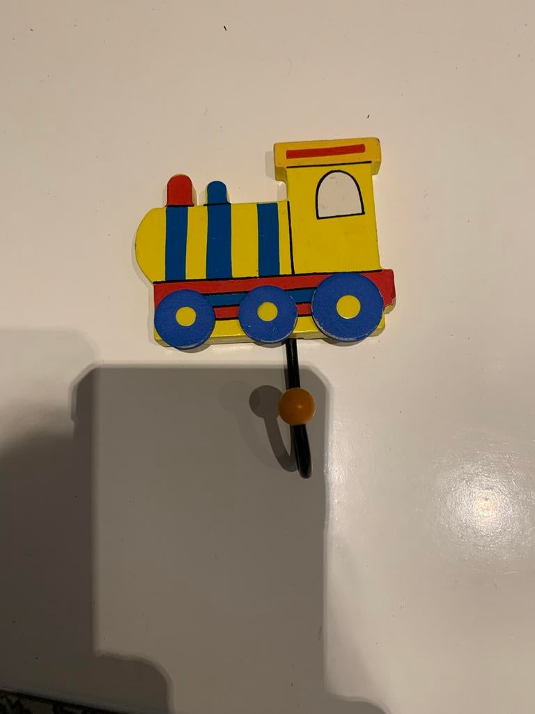 Leuke houten trein kapstok - Gratis op te halen in Geldrop, Ophalen, Gebruikt, Jongen of Meisje