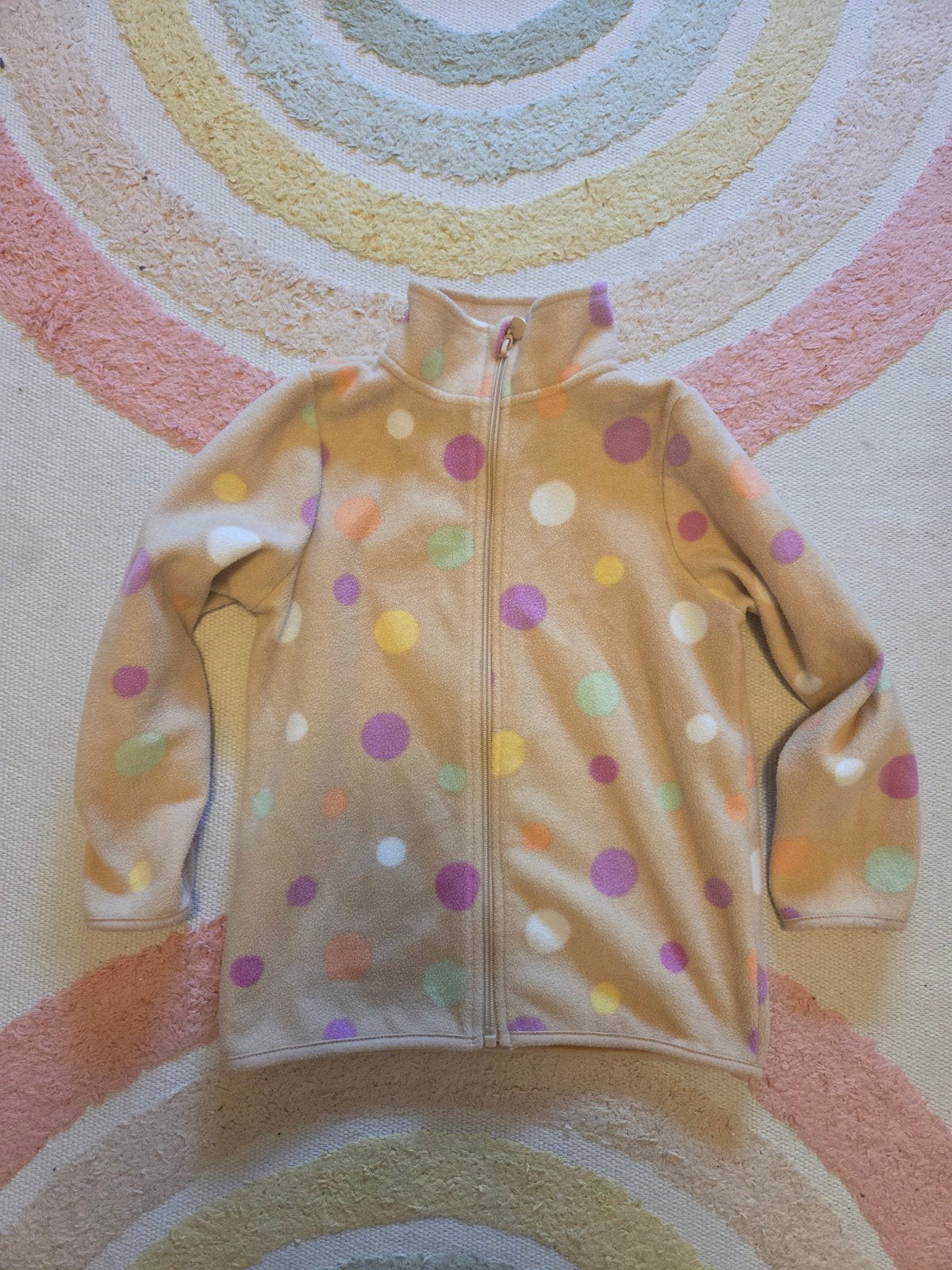 Fleece vest maat 122 met kleurrijke pastel stippen Dopodopo, Meisje, Trui of Vest, Ophalen of Verzenden, Zo goed als nieuw
