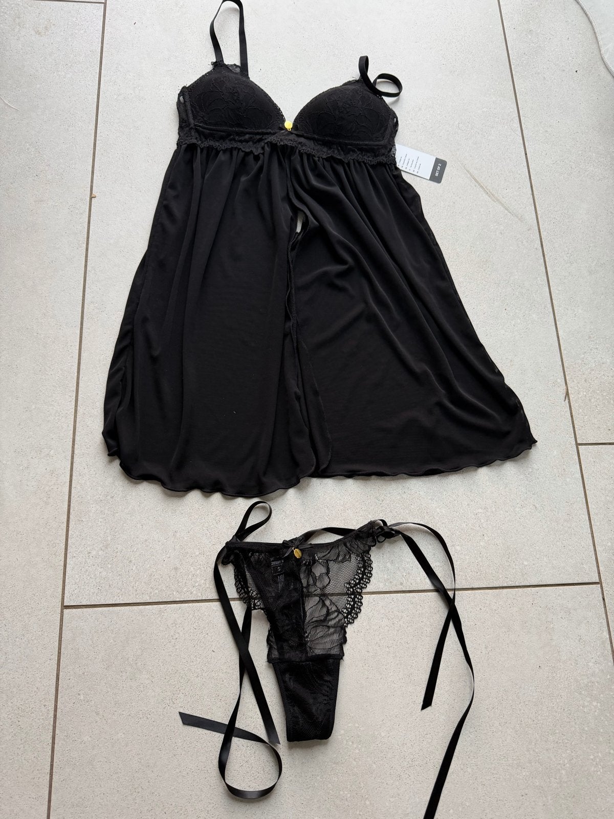 Zeeman Lingerie Setje: Nachthemdje en String Zwart, Ophalen of Verzenden, Zwart, Setje