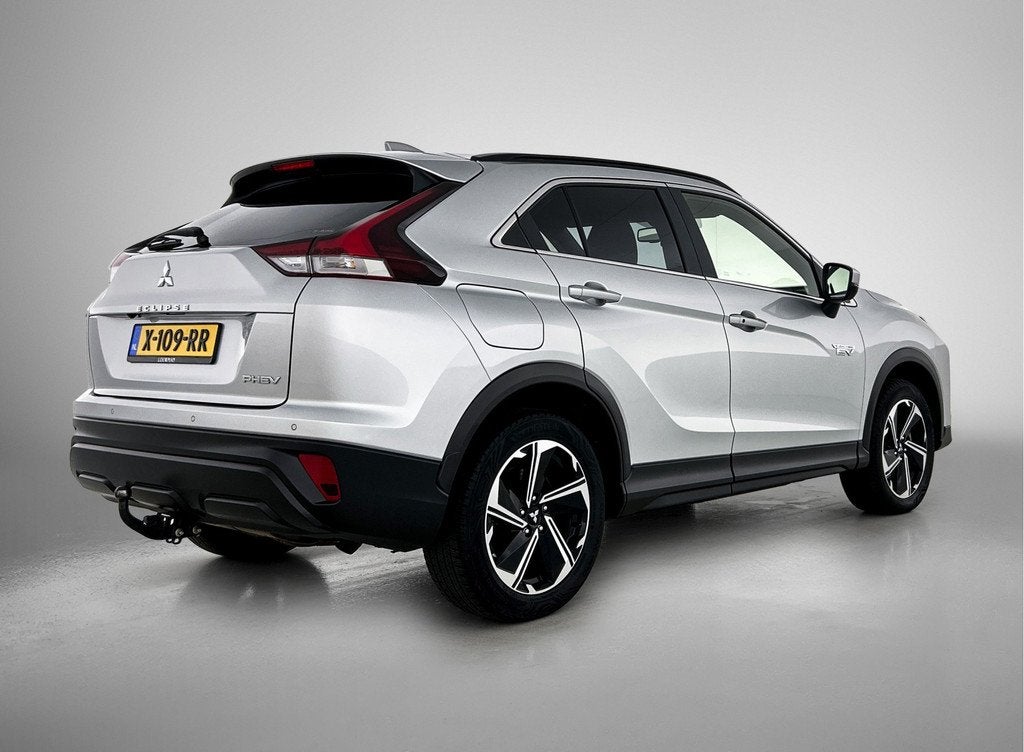 Mitsubishi Eclipse Cross 2.4 PHEV Instyle | Trekhaak | Origi, Auto's, Mitsubishi, Automaat, 4 cilinders, Leder en Stof, 120 €/maand