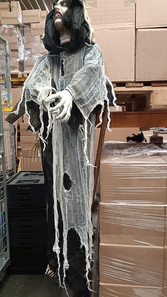 Halloween Zombie Animatronic met Licht, Geluid en Sensor, Hobby en Vrije tijd, Feestartikelen, Versiering, Gebruikt, Halloween of Griezel