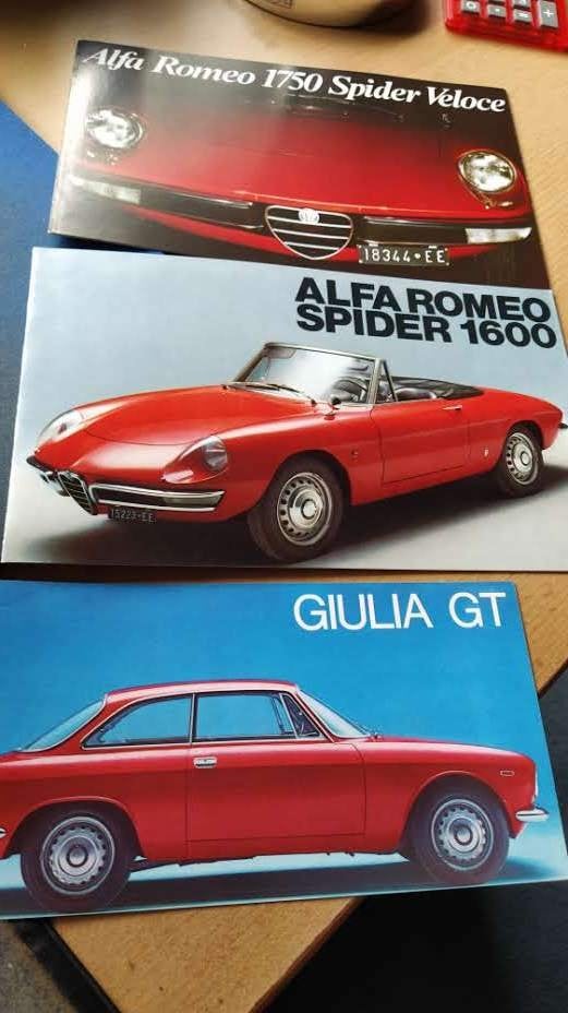 BROCHURES ALFA ROMEO SPIDER&GIULIA GT, Ophalen of Verzenden, Zo goed als nieuw, Alfa Romeo