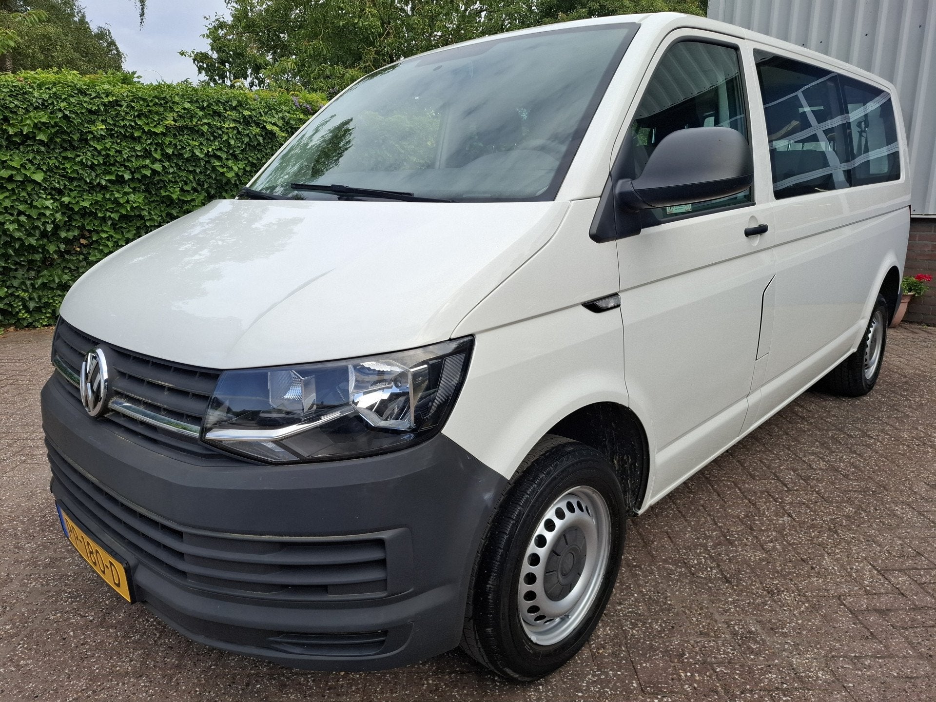 Volkswagen Transporter Kombi 2.0 TSI L2H1 23950.- INCL BTW 9, Stof, Gebruikt, Euro 6, 2500 kg