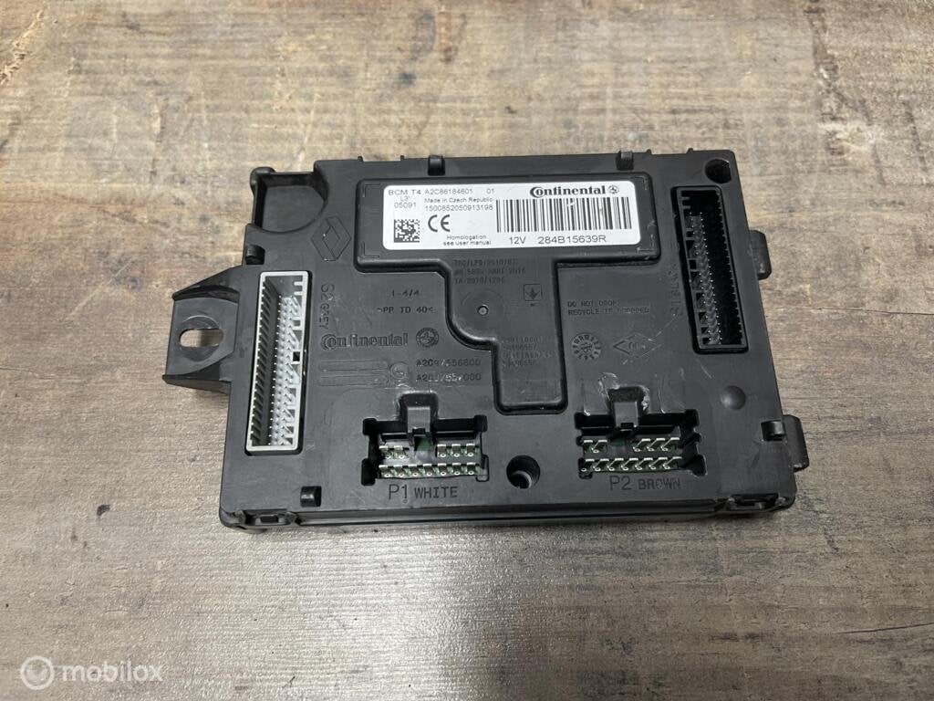 Computer body Control Renault Clio IV ('13-'20) 284B15639R, Gebruikt, Renault, Ophalen of Verzenden, Renault