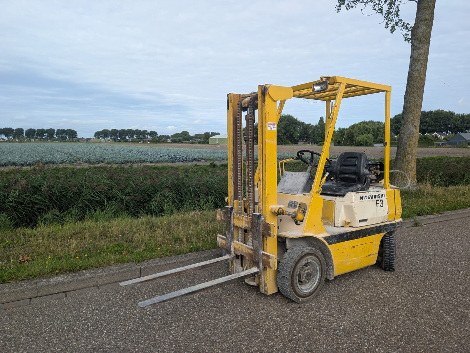 Mitsubishi F3 LPG heftruck (1,5 ton), Ophalen