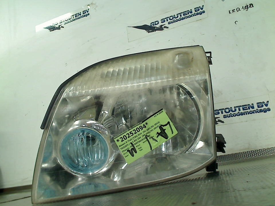 Koplamp Links Nissan X-Trail (T30) (2003-12/2013-01), Gebruikt, Germany@nissan-services.eu, Kronenweg 38, Wesseling 50389, , Duitsland