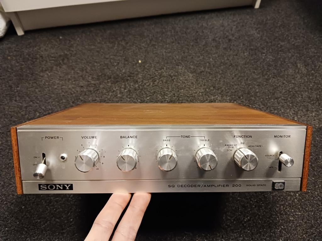 Sony amplifier 200, Ophalen, Versterker