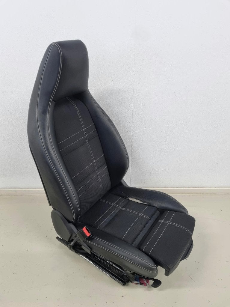 Mercedes CLA / A-klasse stoel reparatie., Ophalen of Verzenden, Nieuw, Mercedes-Benz