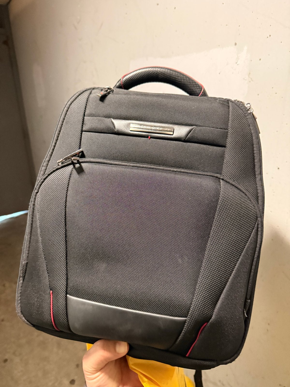 Samsonite tas - Zwarte rugzak met rode accenten, Ophalen of Verzenden, Gebruikt, 25 tot 40 cm, Overige merken