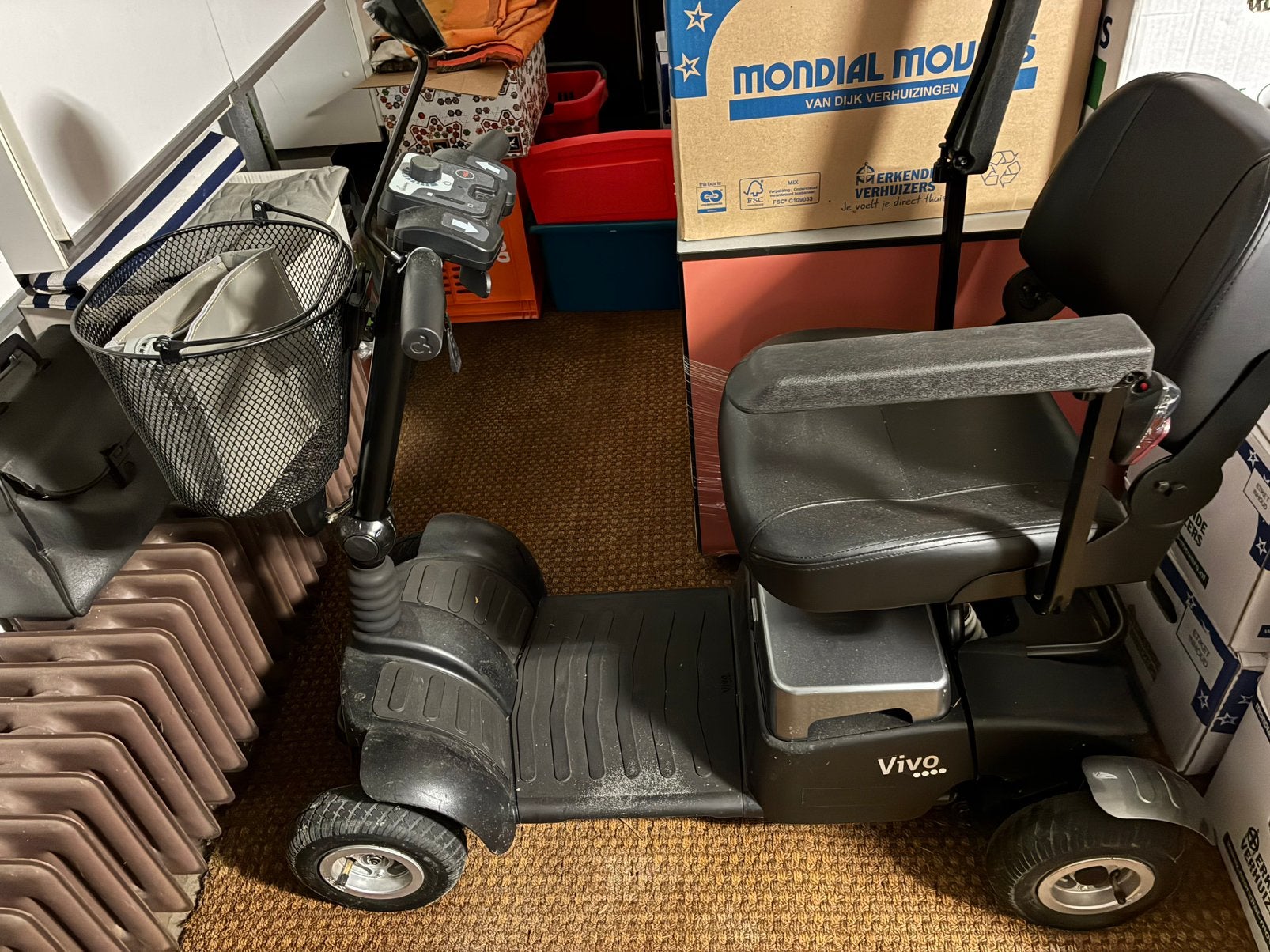 Vivo scootmobiel, 4wiel, demonteerbaar, Ophalen, Zo goed als nieuw, 10 km/u of minder