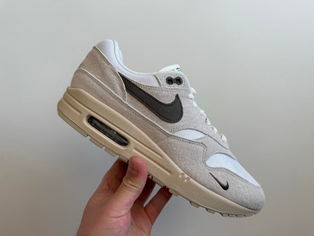 Nike Air Max 1 'Ironstone', Kleding | Heren, Schoenen, Verzenden, Zo goed als nieuw, Overige kleuren, Sneakers of Gympen