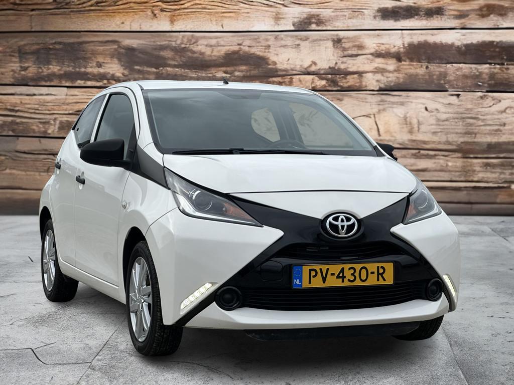 Toyota Aygo 1.0 VVT-i x-fun | NAP | NL Auto | Licht metalen, Auto's, Voorwielaandrijving, Stof, Gebruikt, Met garantie (alle)
