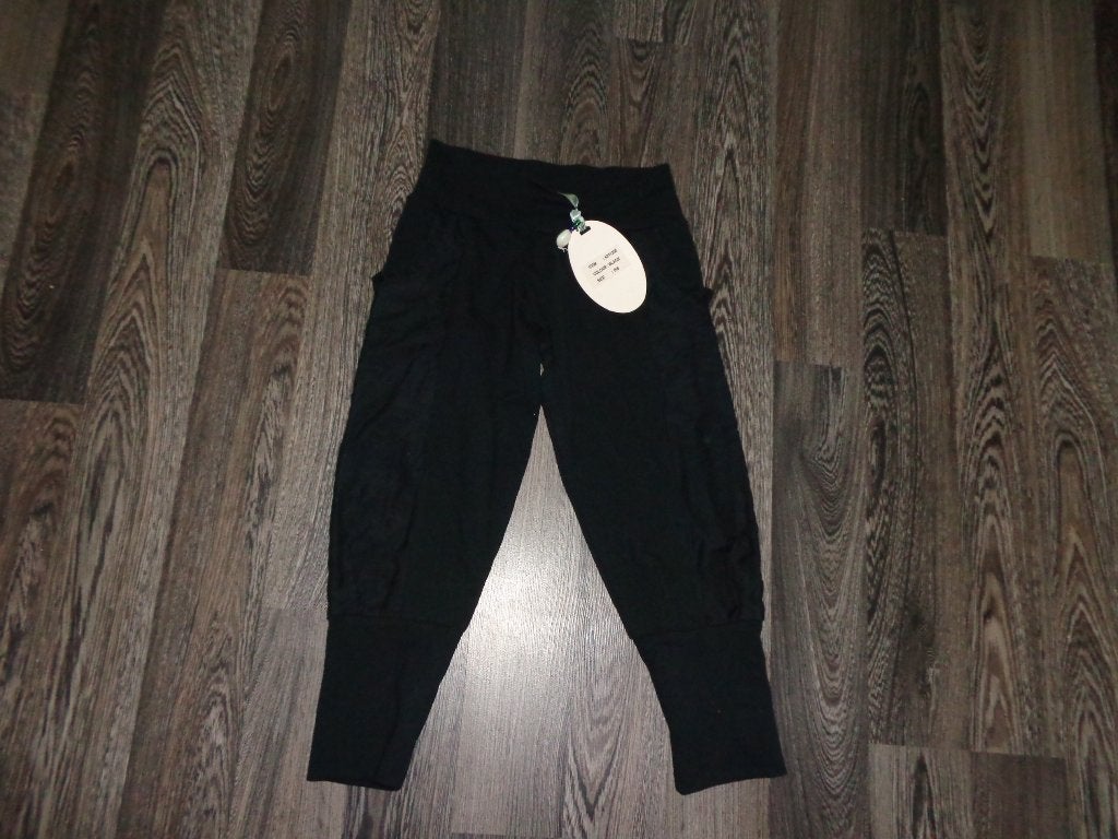 Zwart meisjesbroekje van amor isla ibiza ( maat 116 ), Ophalen of Verzenden, Nieuw, Meisje, Broek