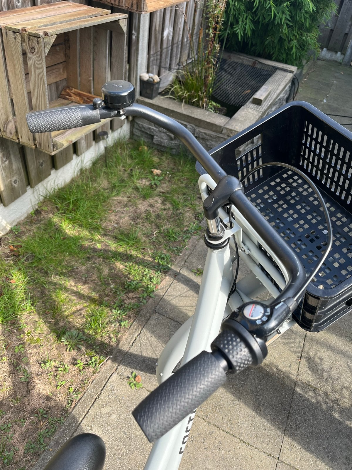 Foto 5 van Cortina U4 Transportfiets 24 inch - Lichtgrijs