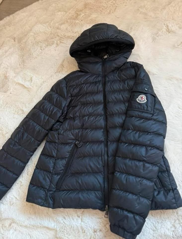 Moncler Longue Saison donsjack - Zwart, Ophalen, Zo goed als nieuw, Maat 38/40 (M), Zwart