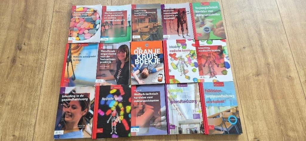 Doktersassistente opleiding, Ophalen, Beta, Zo goed als nieuw, MBO