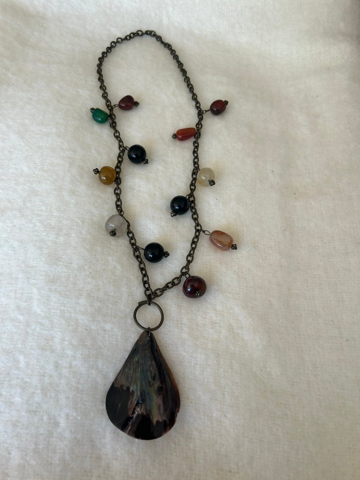 Prachtige boho ibiza edelstenen ketting schelp, Ophalen of Verzenden, Zo goed als nieuw, Steen of Mineraal