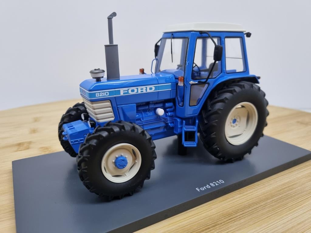 Schuco Ford 8210 4wd 1:32 Nieuw in doos!, Hobby en Vrije tijd, Modelauto's | 1:32, Nieuw, Tractor of Landbouw, Schuco, Ophalen of Verzenden