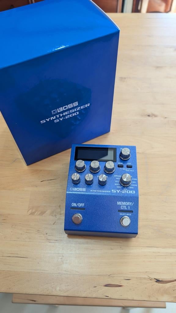 Boss SY-200 met doos en adapter, Ophalen of Verzenden, Zo goed als nieuw, Overige typen