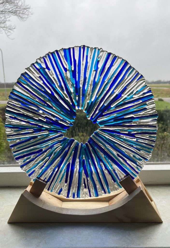 Glascirkel blauw staander hout glasfusing glasobject, Ophalen of Verzenden, Nieuw