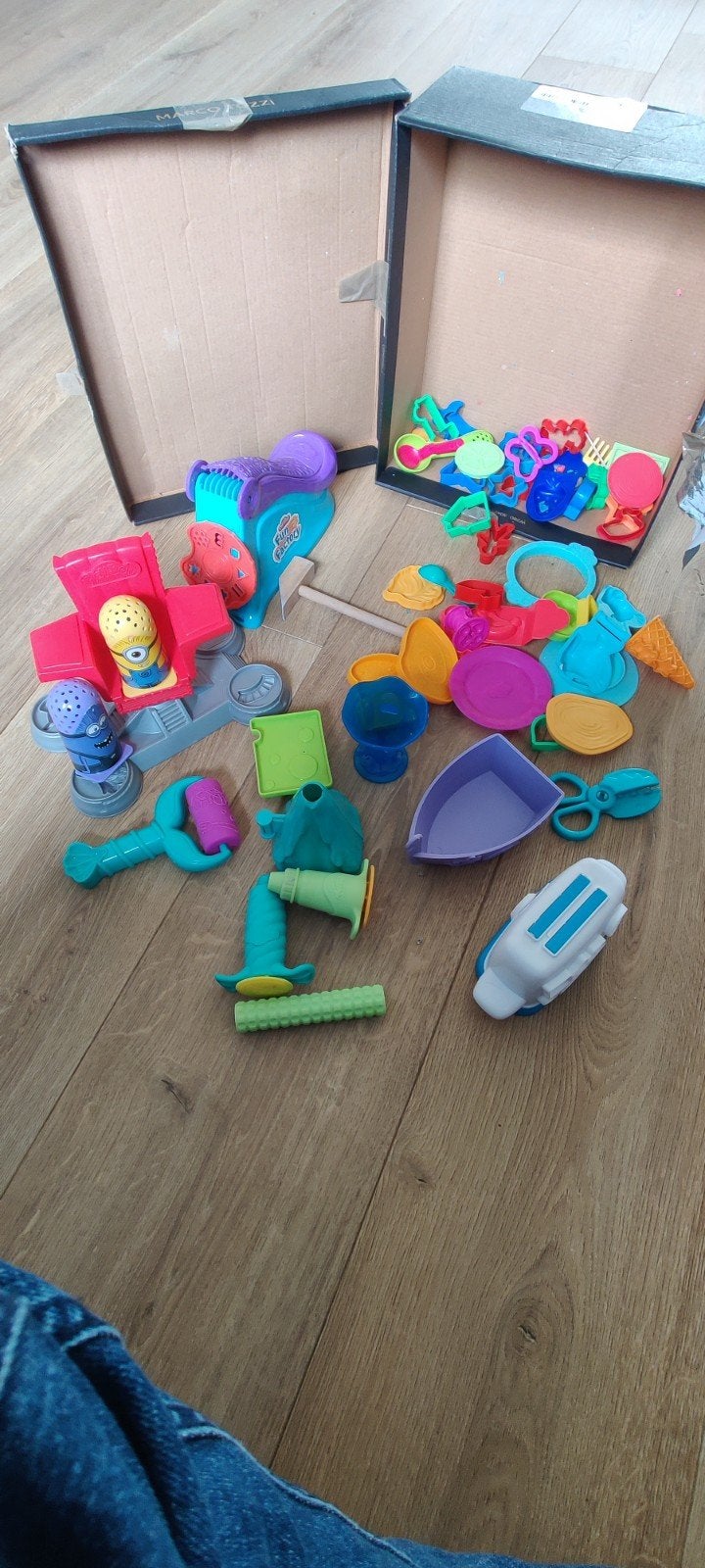 Diverse Klei Speelgoed: Minions, Broodrooster, Pers & Meer, Ophalen of Verzenden, Gebruikt, Jongen of Meisje