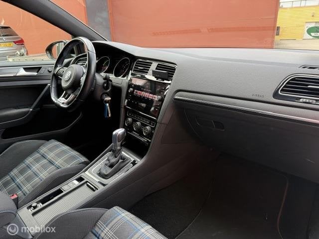 Foto 23 van Volkswagen Golf 1.4 TSI PHEV GTE BJ 12-12-2018 KM NAP EXTR