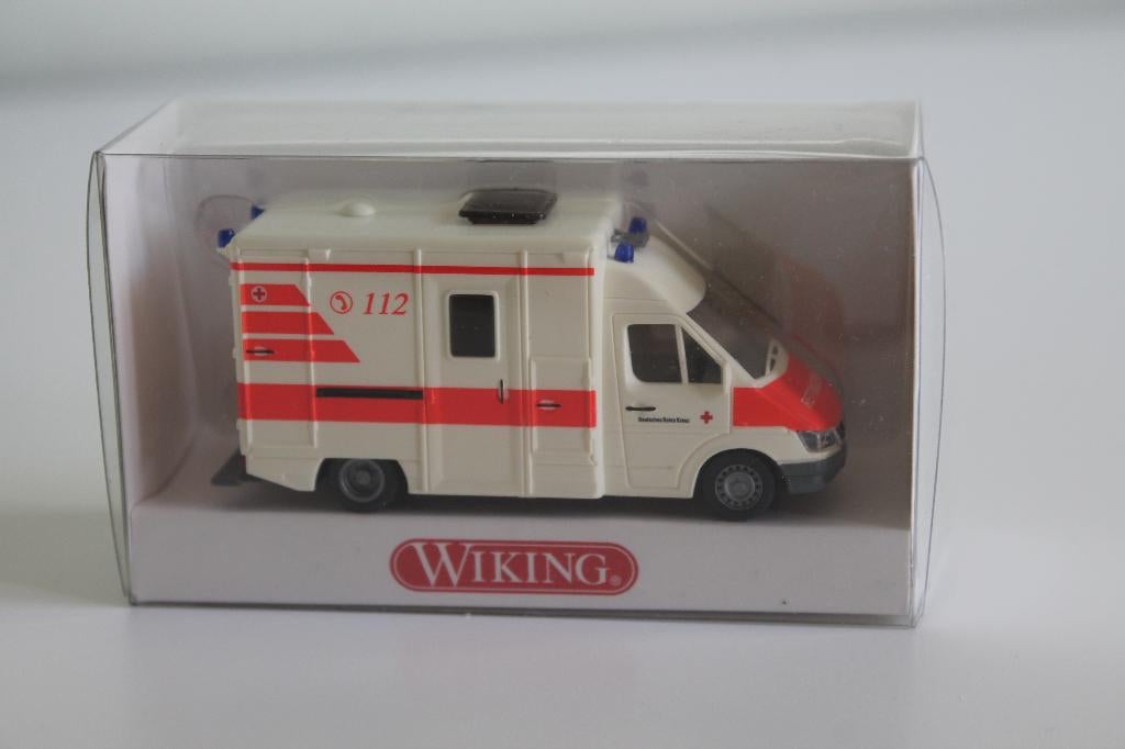 Wiking Mercedes Sprinter in ziekenauto-uitvoering, Ophalen of Verzenden, Zo goed als nieuw, Auto, Wiking
